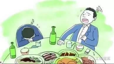 出门溜达一圈吃瓜群众,吃瓜群众热议一幕