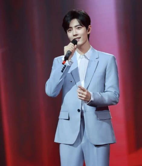 肖战吃瓜群众评价,从流量明星到吃瓜焦点，网友评价两极分化