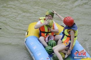 吃瓜群众捏鱼船视频播放,吃瓜群众热议幕后故事