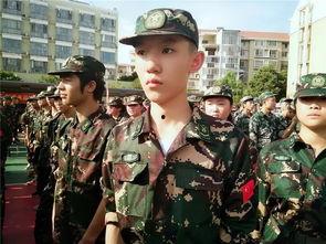 吃瓜群众军训跳舞视频,吃瓜群众捕捉军训跳舞瞬间